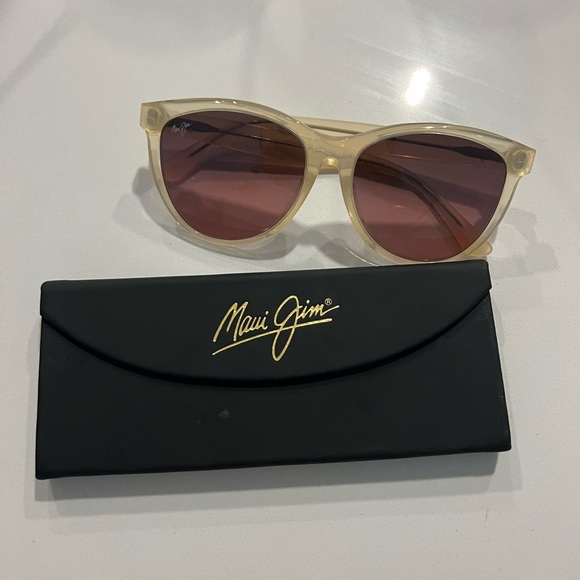 Maui Glory Glory clear and pink lenses